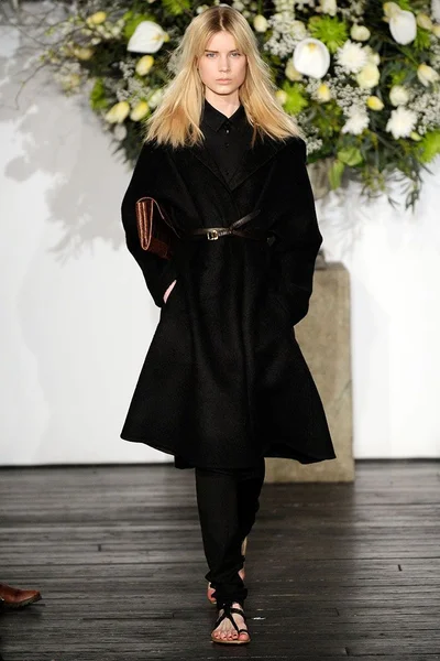 Look 14